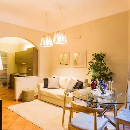 Appartamento Flat Sole In The Hearth Of Firenze