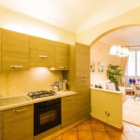Flat Sole In The Hearth Of Appartamento